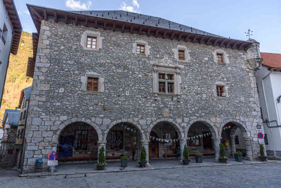 Huesca - Bielsa 01 - Ayuntamiento.jpg